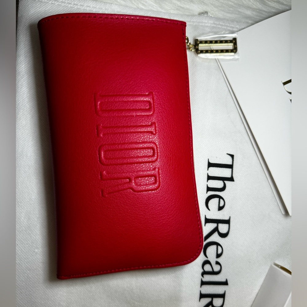 Dior Red Leather Shoulder Bag with Gold Chain - Picture 4 of 7